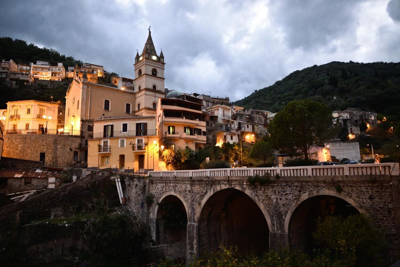 Le Giare Hotel Itala Buitenkant foto